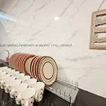 16Pax Bukit Bintang Pavilion/Fahrenheit/ Netflix