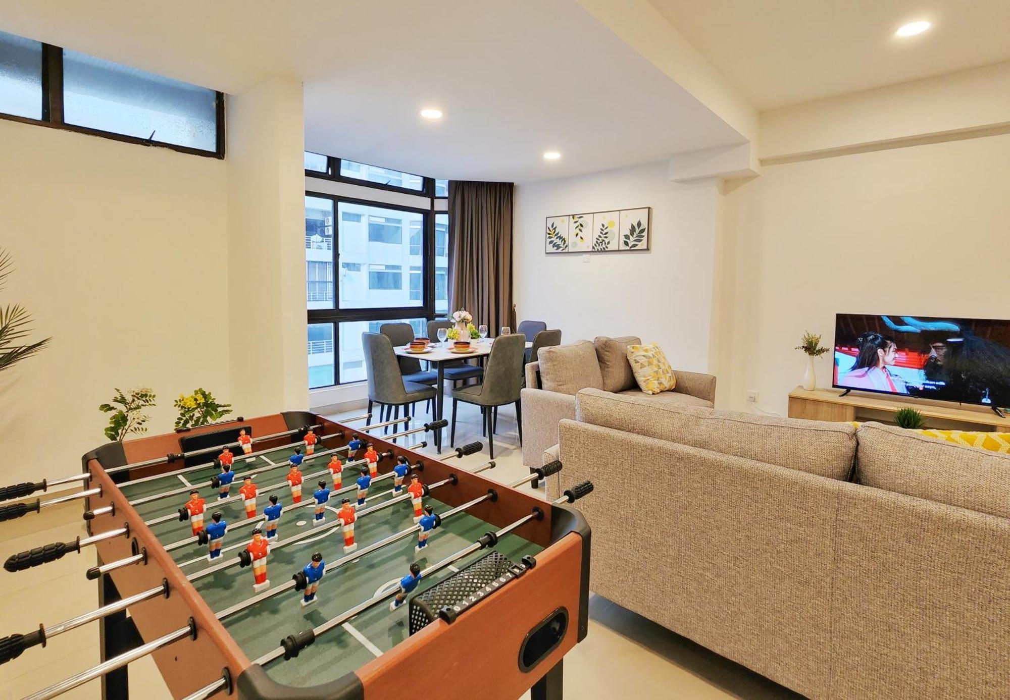 16pax Bukit Bintang Pavilion/fahrenheit/ Netflix