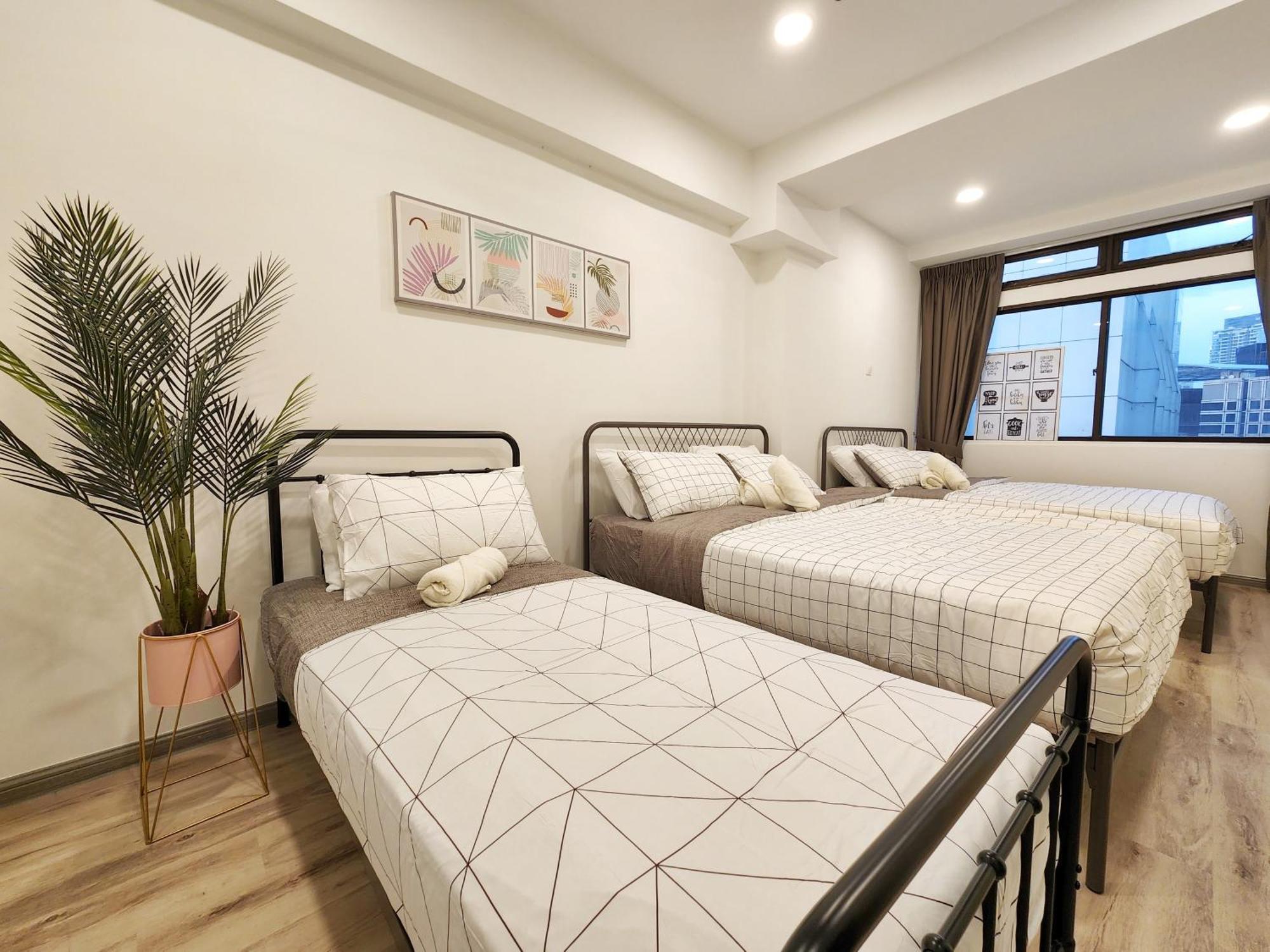 16pax Bukit Bintang Pavilion/fahrenheit/ Netflix Kuala Lumpur